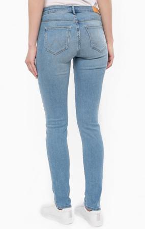 Джинсы Wrangler