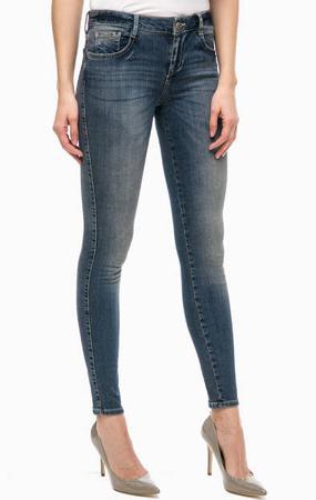Джинсы Guess