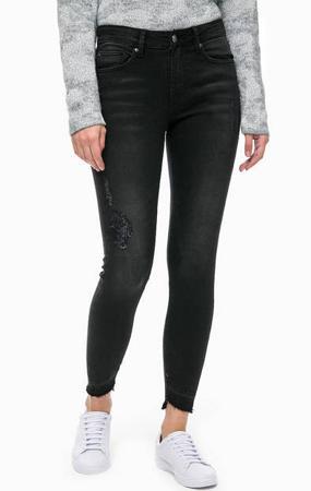 Джинсы b.young