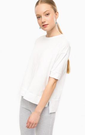 Футболка THINK CHIC