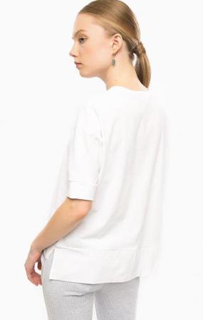 Футболка THINK CHIC