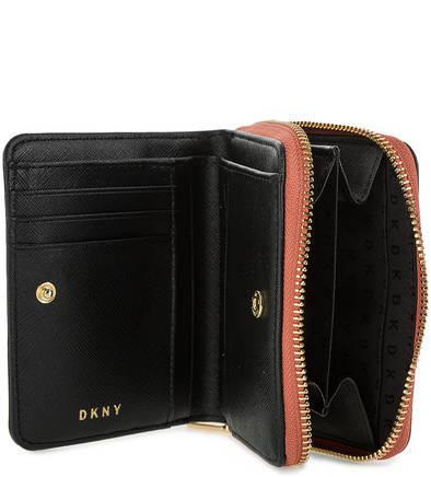 Кошелек DKNY