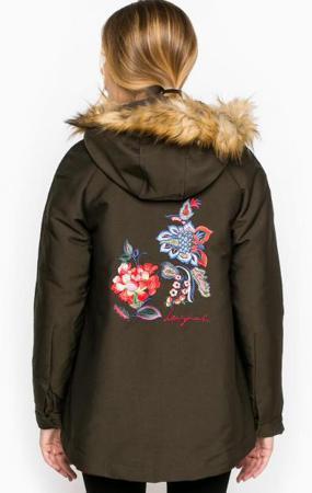 Парка Desigual