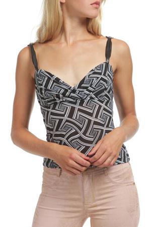 Топ John Richmond