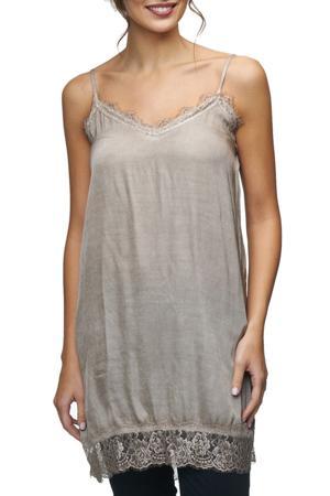 Топ Carla Cardinale