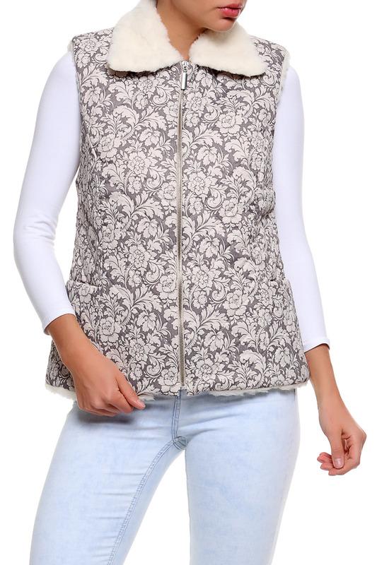 Жилет  -  цвет