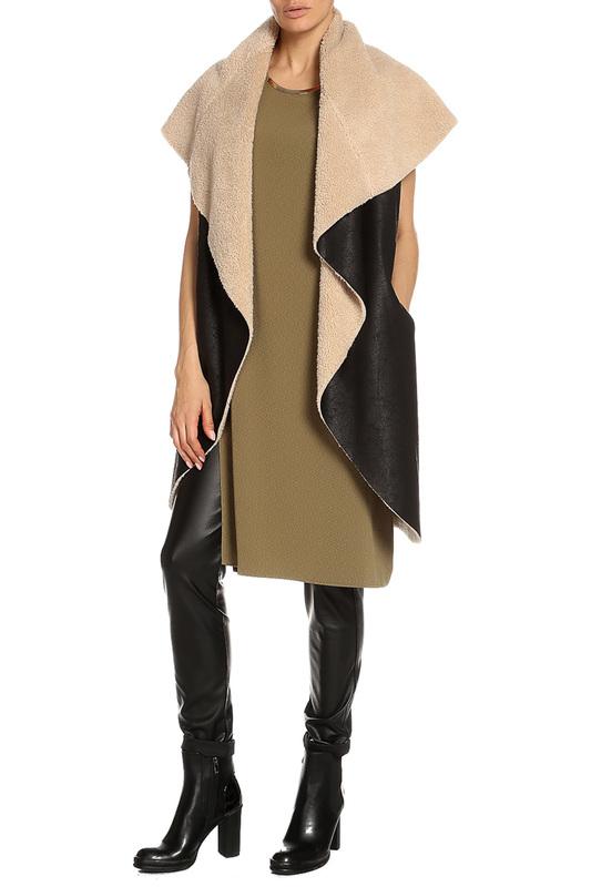 Жилет  - Черный цвет