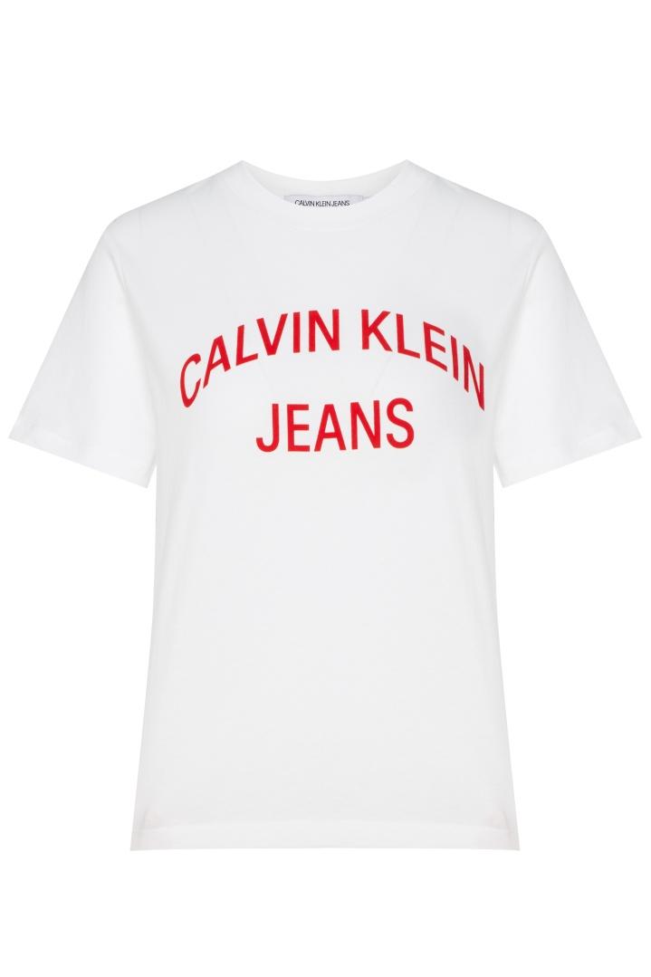 Белая футболка с красным логотипом футболка Calvin Klein
