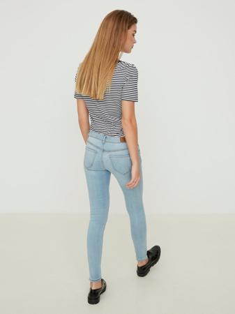 Джинсы Vero moda