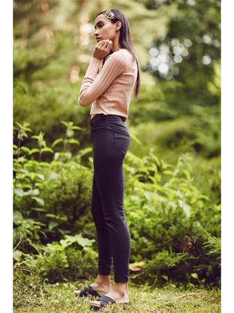 Джинсы C.H.I.C.