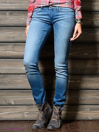 Джинсы Wrangler