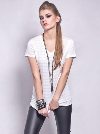 Футболка MONA