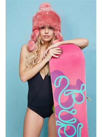 Шапка Nothing but Love