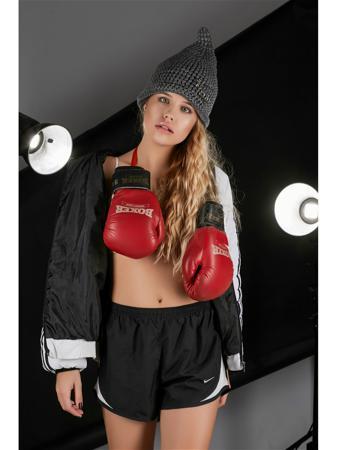 Шапка Nothing but Love