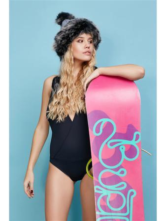 Шапка Nothing but Love