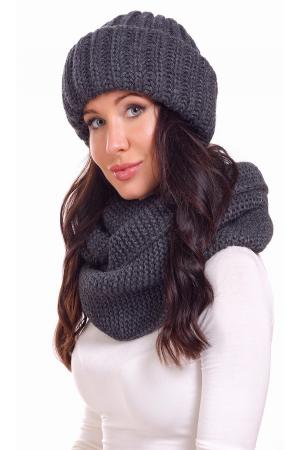 Шапка  - черный цвет