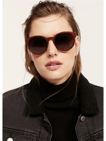 Солнцезащитные очки Violeta by Mango