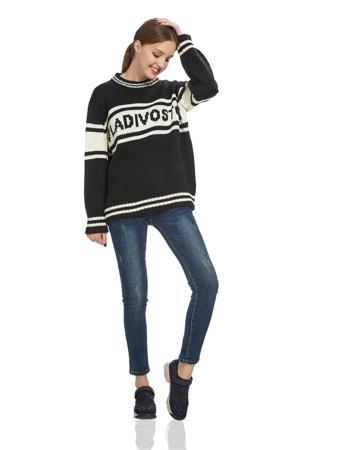 Свитер Nothing but Love