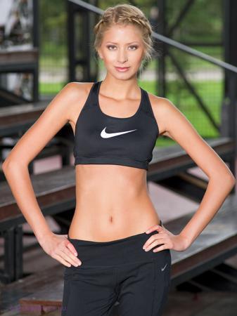 Топ Nike