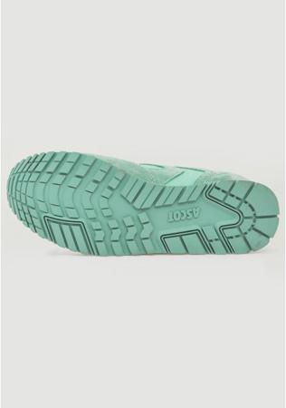 Кроссовки Quelle