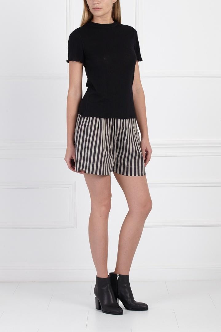 Футболка  -  цвет