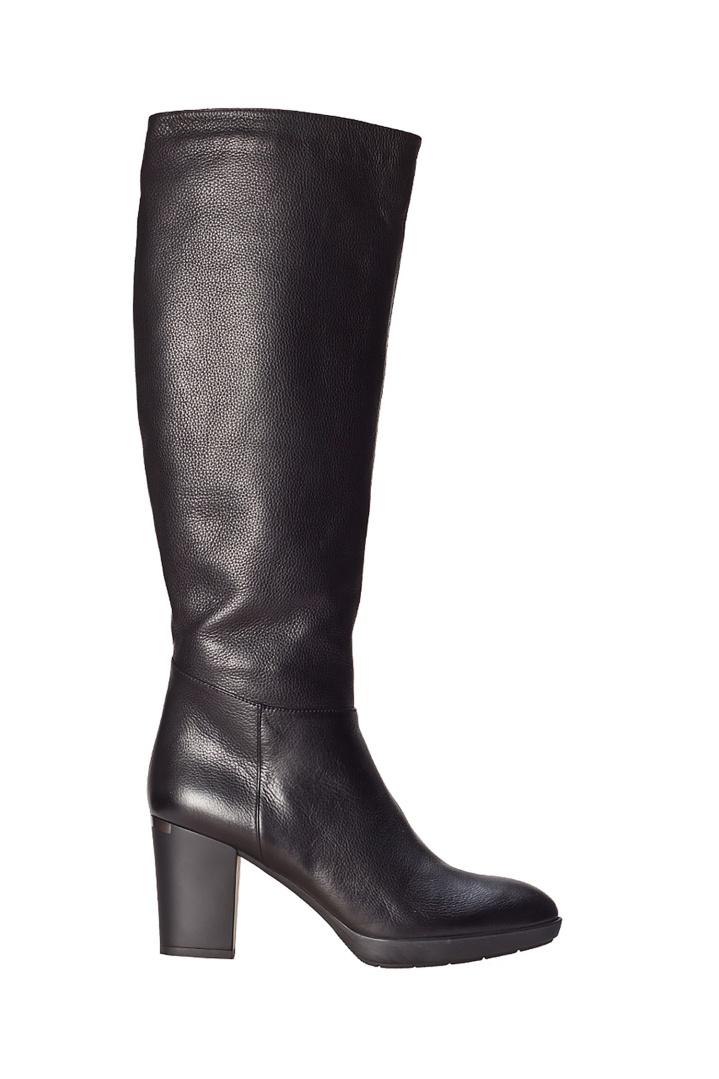 Сапоги  - черный цвет