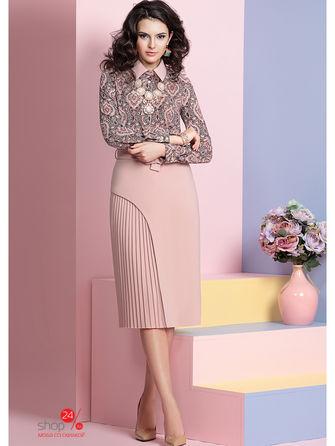 Костюм  - розовый, черный цвет