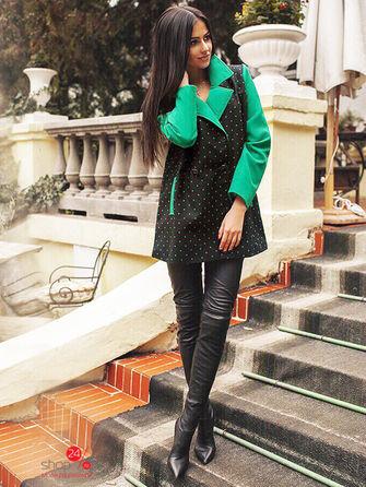 Пальто  - зеленый цвет