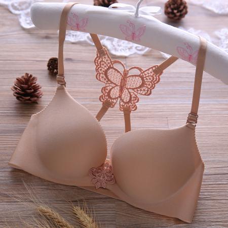 Бюстгальтер Charge rhyme Court