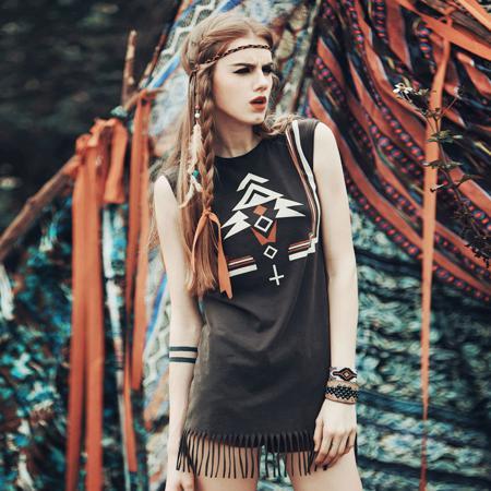 Футболка Aporia． As/maze