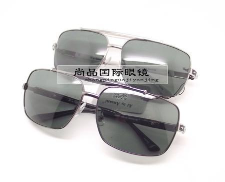 Солнцезащитные очки Armani