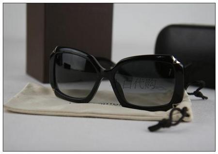 Солнцезащитные очки Lv / Louis Vuitton