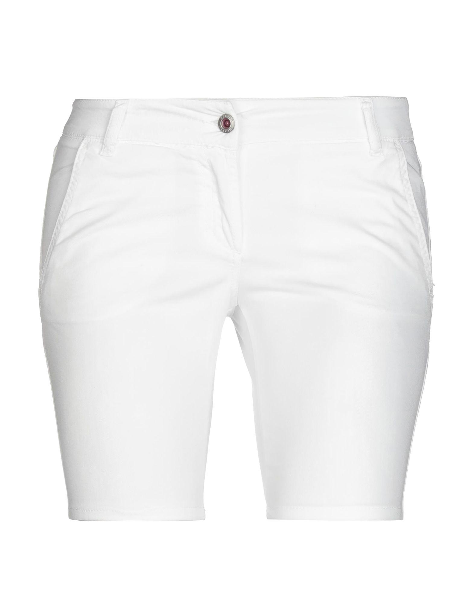 Бермуды  - Белый,Серый,Синий,Черный цвет