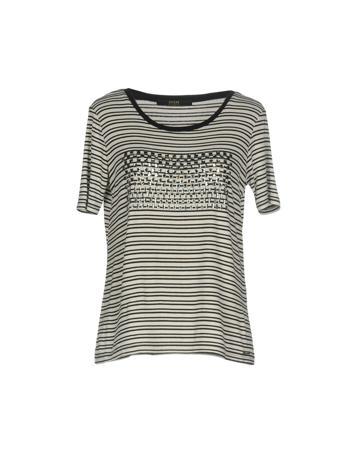 Футболка GUESS