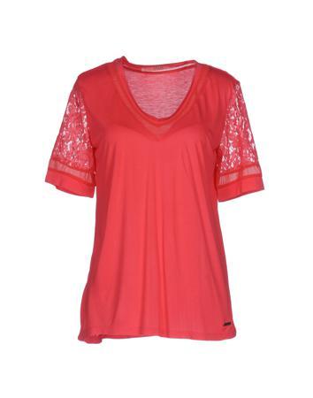 Футболка GUESS