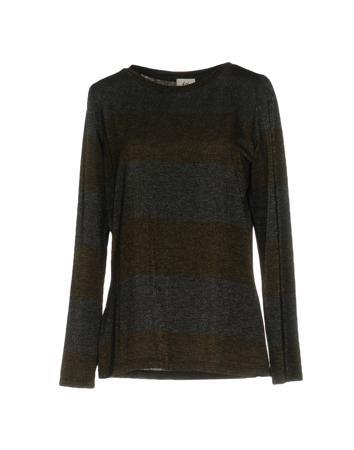 Футболка ATTIC AND BARN