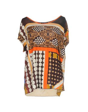 Футболка LE FATE