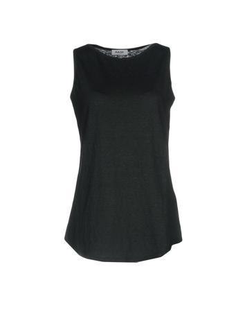 Футболка BASE