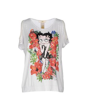 Футболка PLUMS