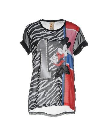 Футболка PLUMS