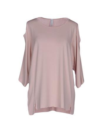 Футболка POUR MOI