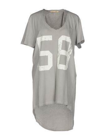 Футболка REIGN