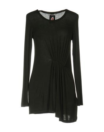 Футболка CARACTÈRE