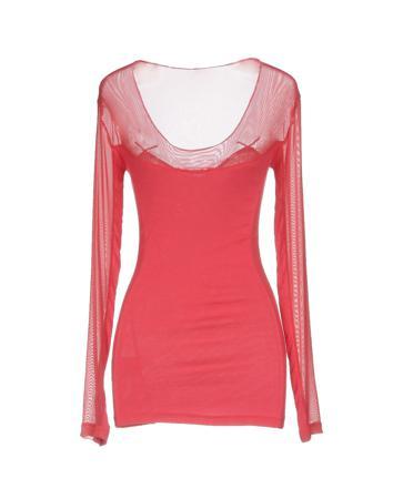 Футболка GUESS