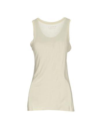 Футболка GUESS