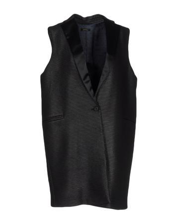 Пальто TRUE TRADITION