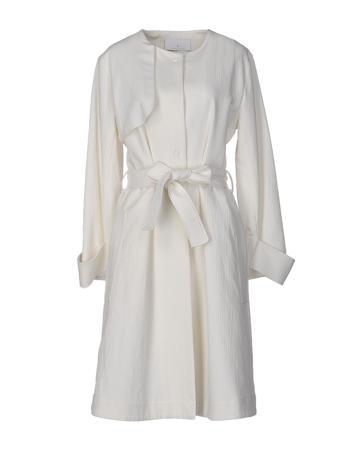 Пальто II by CLAES IVERSEN