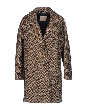 Пальто LOST IN ALBION