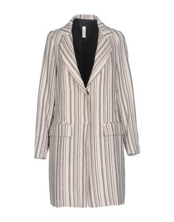 Пальто SOUVENIR