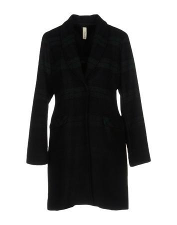 Пальто SOUVENIR